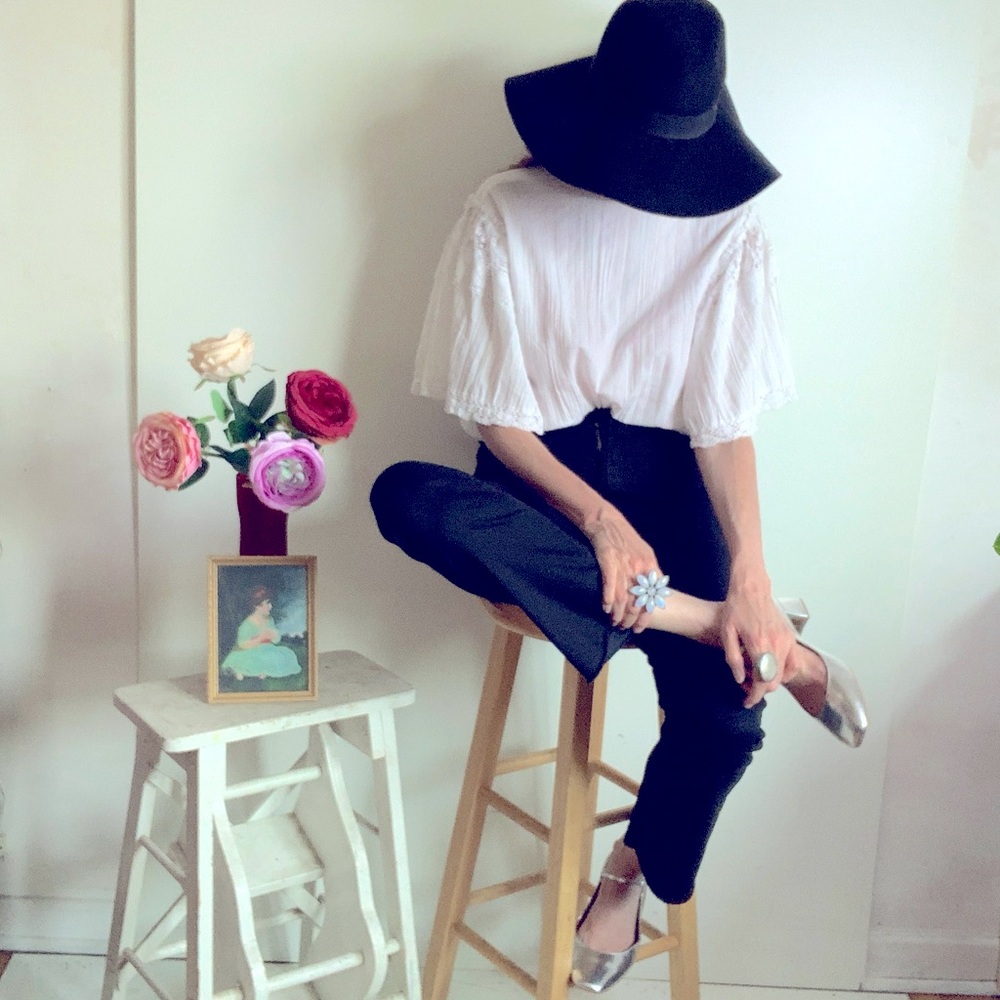 Gorgeous Antique Edwardian Era 100% White Cotton and Pure Lace Angel Wing Top🤍